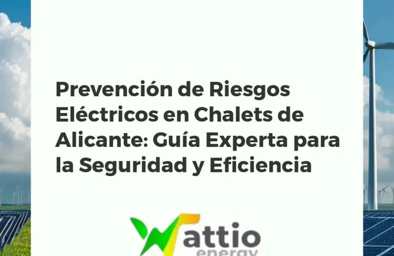 Técnico electricista revisando cuadro eléctrico de chalet en Alicante