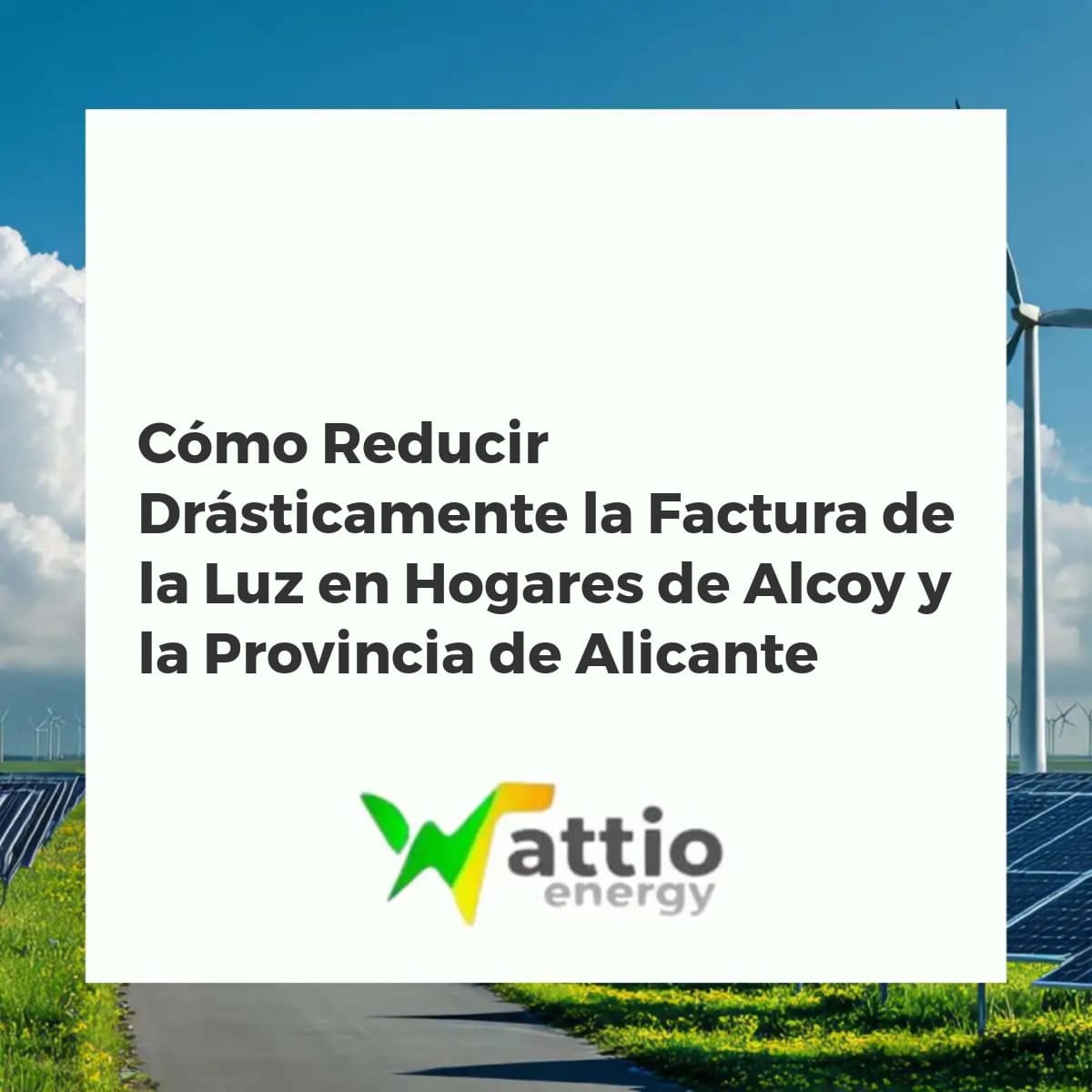 Paneles solares fotovoltaicos instalados en tejados residenciales de Alcoy para autoconsumo y ahorro energético